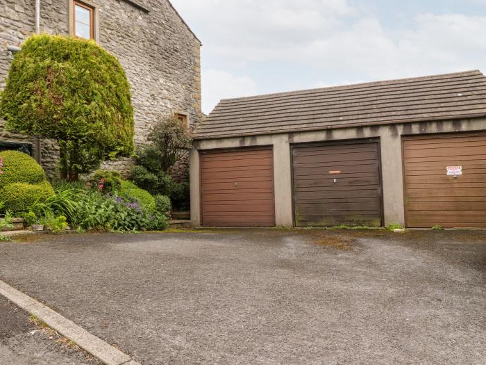 Top House, Settle