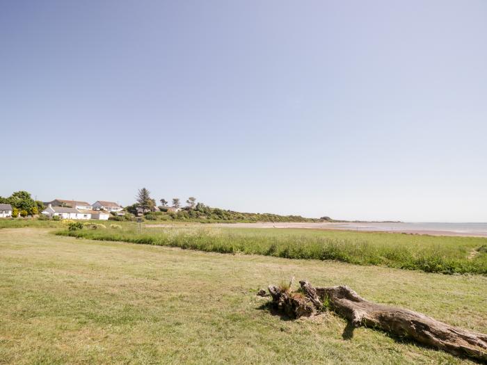 Pow-Wow Shore Cottage, Annan