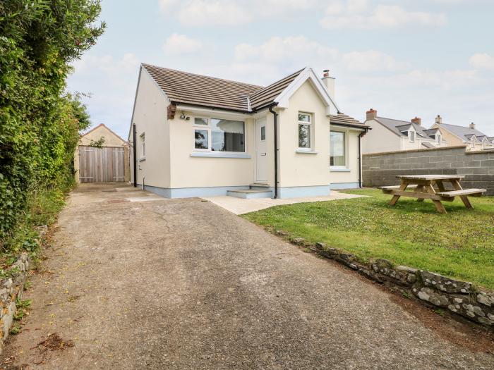 Chalfonts Cottage, Penparc, Pembrokeshire