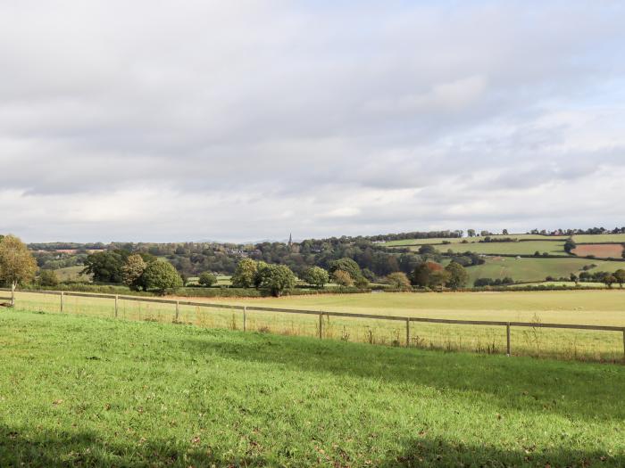 1 White House Cottages near Lea, Herefordshire. Character cottage with 4 bedrooms. Country location.