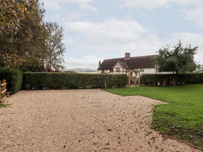 1 White House Cottages near Lea, Herefordshire. Character cottage with 4 bedrooms. Country location.