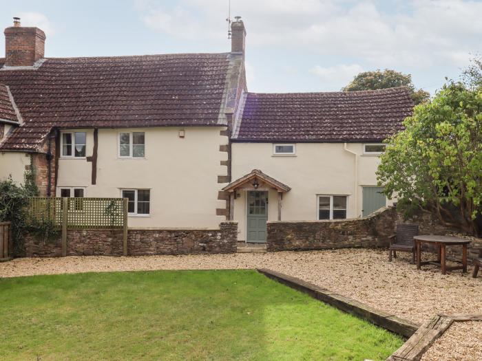 1 White House Cottages near Lea, Herefordshire. Character cottage with 4 bedrooms. Country location.