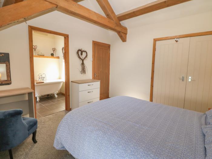 Cefnbron is in Trefor, Gwynedd, North Wales, hot tub, off-road parking, near a National Park, rural.