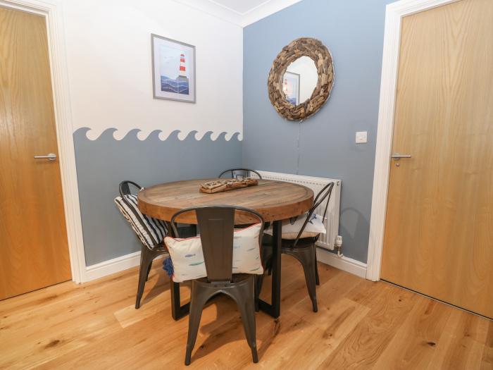 8 Pen Llanw Tides Reach, Rhosneigr