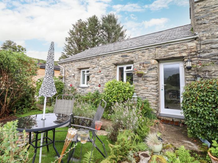 Cwm Caeth Cottage (933979), Beddgelert