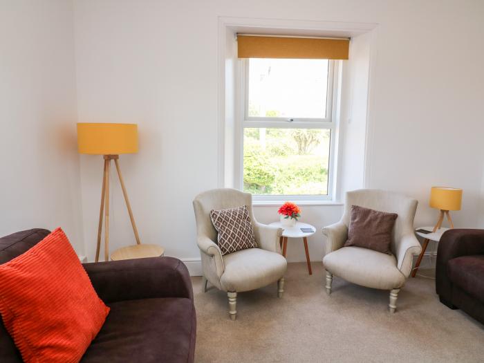 Thornlea View, Hope Cove, Devon. Close to shop, pub and a beach. Communal laundry and gardens. WiFi.