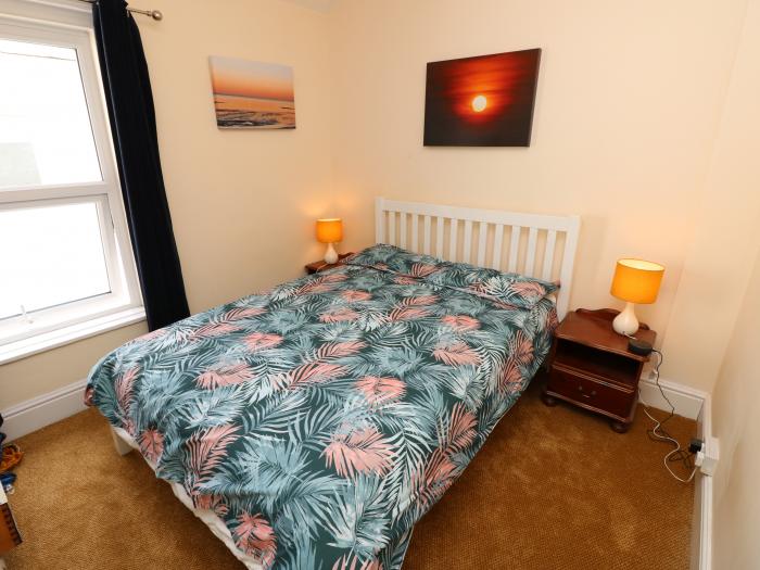 34 Station Avenue in Sandown, Isle of Wight. Pet-friendly. Near beach and amenities. Enclosed garden