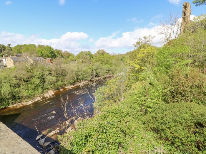 Fellend House, Cockfield, Durham, close to amenities, family and pet-friendly, near AONB, gardens