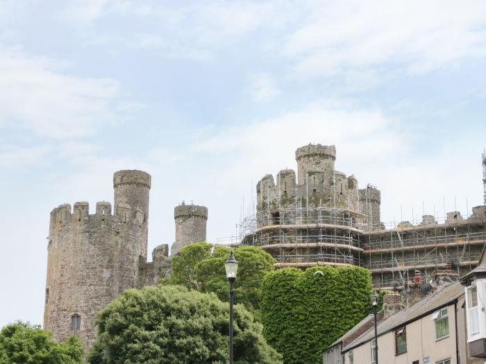 Havens End, Conwy