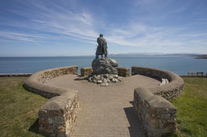 Coastal Cafe Apartment, Moelfre