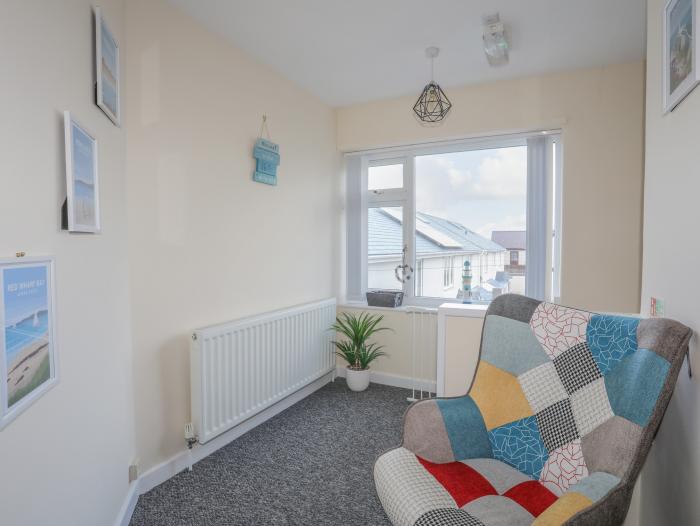 Coastal Cafe Apartment, Moelfre