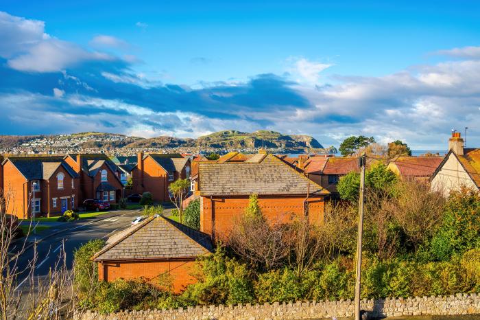 Cabin Hill, Rhos-On-Sea