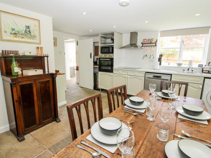 Nash Cottage, Kingsland, Northumberland. Pet-friendly. Family-friendly. Enclosed garden. Woodburner.