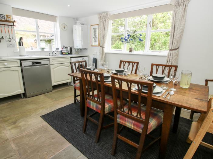 Nash Cottage, Kingsland, Northumberland. Pet-friendly. Family-friendly. Enclosed garden. Woodburner.