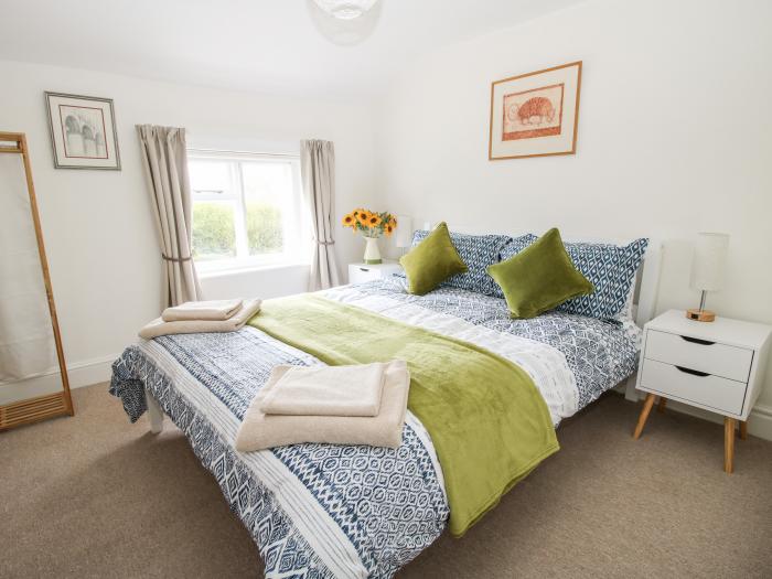 Nash Cottage, Kingsland, Northumberland. Pet-friendly. Family-friendly. Enclosed garden. Woodburner.