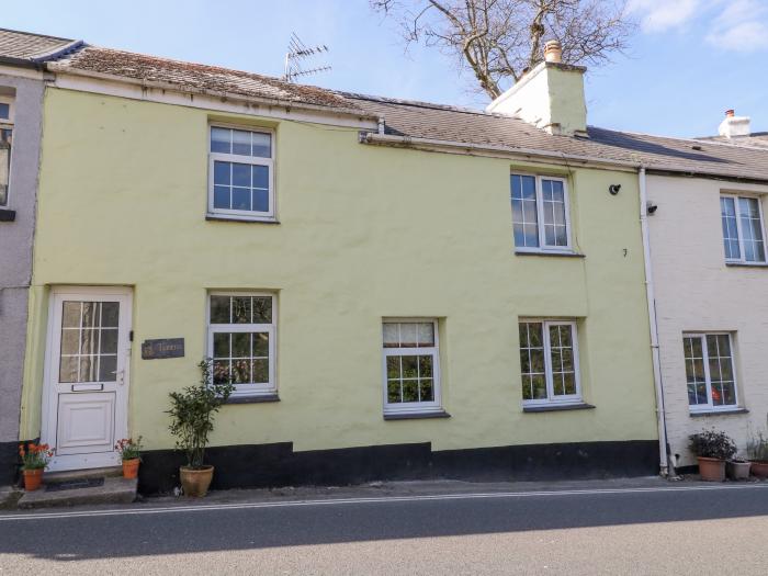 Tinners, Gunnislake, woodburning stove, off-road parking, serene location, enclosed garden, pet-free