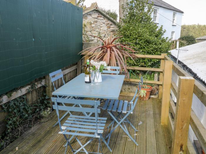 Tinners, Gunnislake, woodburning stove, off-road parking, serene location, enclosed garden, pet-free