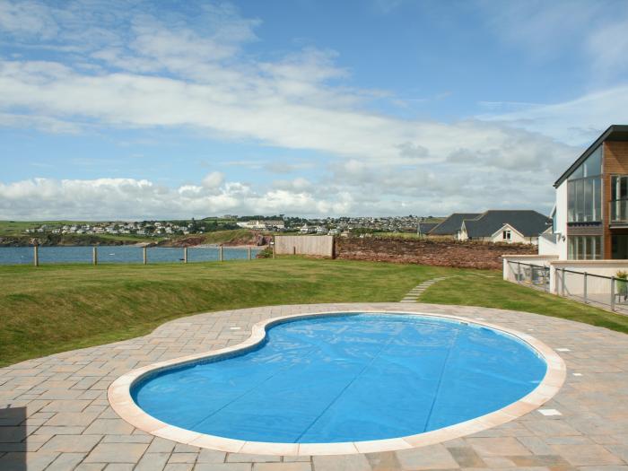 6 Ocean's Edge, Thurlestone