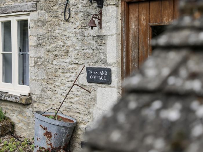 Friesland Cottage, Burford