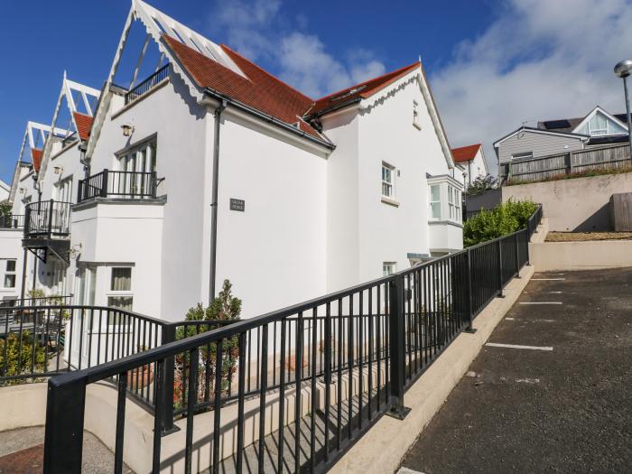 22 Giltar House, Tenby