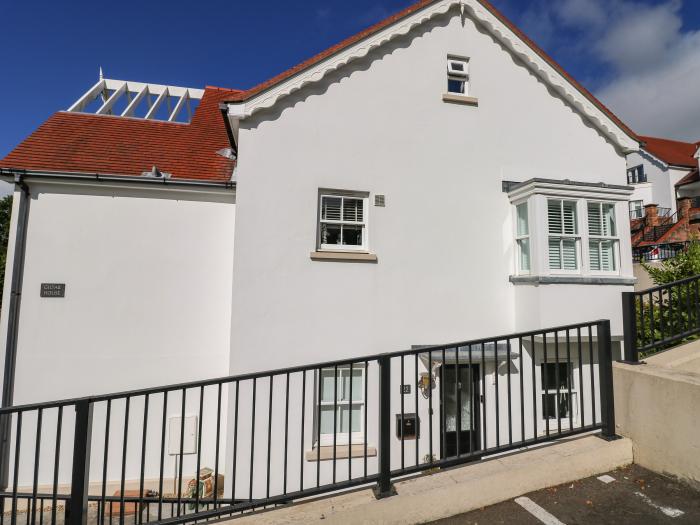 22 Giltar House, Tenby