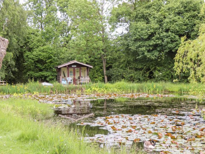 Meadow Lodge @ Berrys Place Farm, Churcham