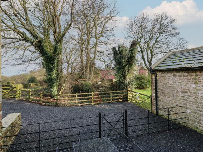 The Tithe Barn, Barnard Castle, Durham. Grade II listed. Detached property. Wodoburning stove. 5bed.