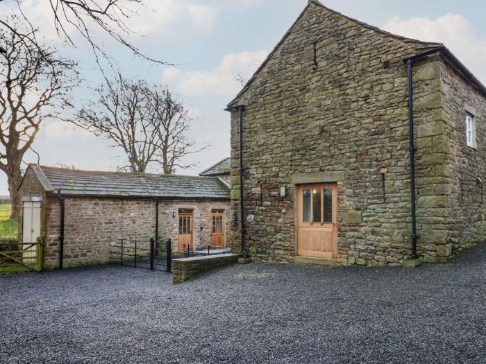 The Tithe Barn, Barnard Castle, Durham. Grade II listed. Detached property. Wodoburning stove. 5bed.