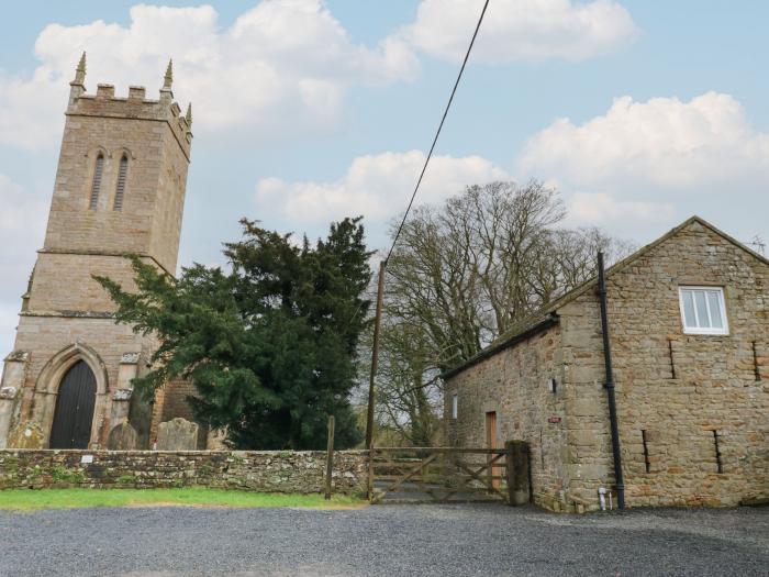 The Tithe Barn, Barnard Castle, Durham. Grade II listed. Detached property. Wodoburning stove. 5bed.