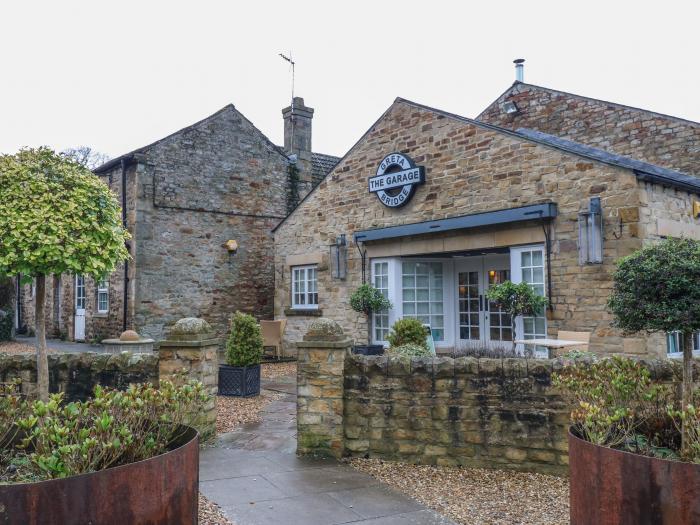 The Tithe Barn, Barnard Castle, Durham. Grade II listed. Detached property. Wodoburning stove. 5bed.