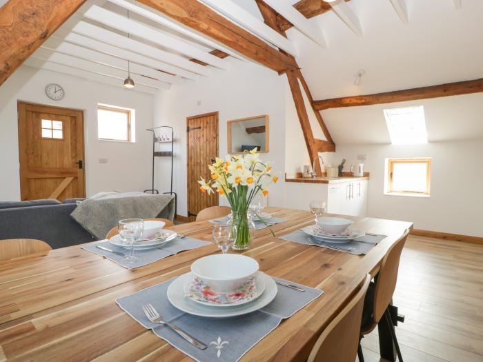 Lower Venn Granary Apartment 2, Bodenham