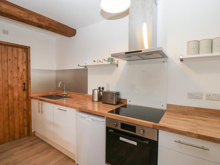 Lower Venn Granary Apartment 1, Bodenham