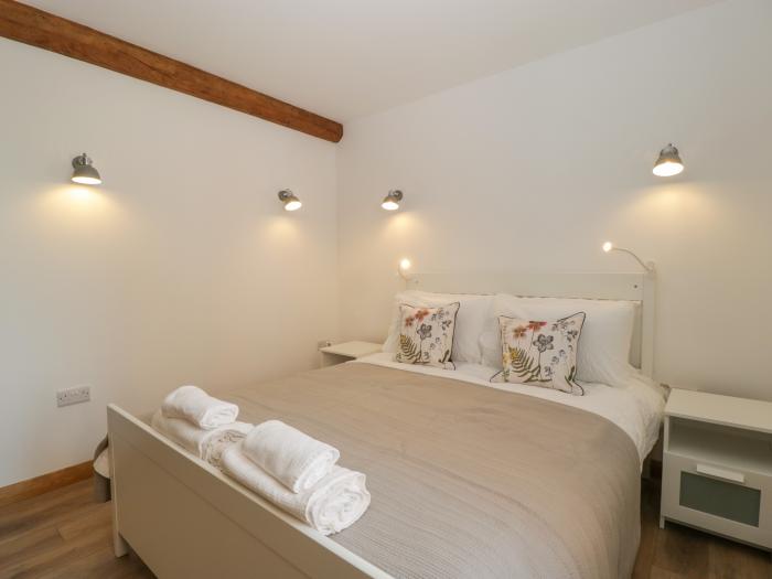 Lower Venn Granary Apartment 1, Bodenham