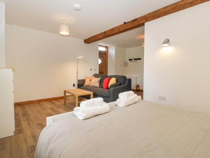 Lower Venn Granary Apartment 1, Bodenham