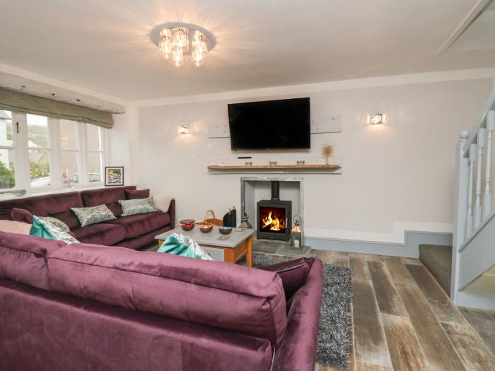 Ashwood Cottage, Newton in Cartmel, Cumbria. Pet-friendly. Enclosed garden. Smart TV. Three-bedrooms