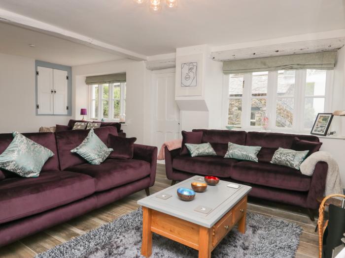 Ashwood Cottage, Newton in Cartmel, Cumbria. Pet-friendly. Enclosed garden. Smart TV. Three-bedrooms