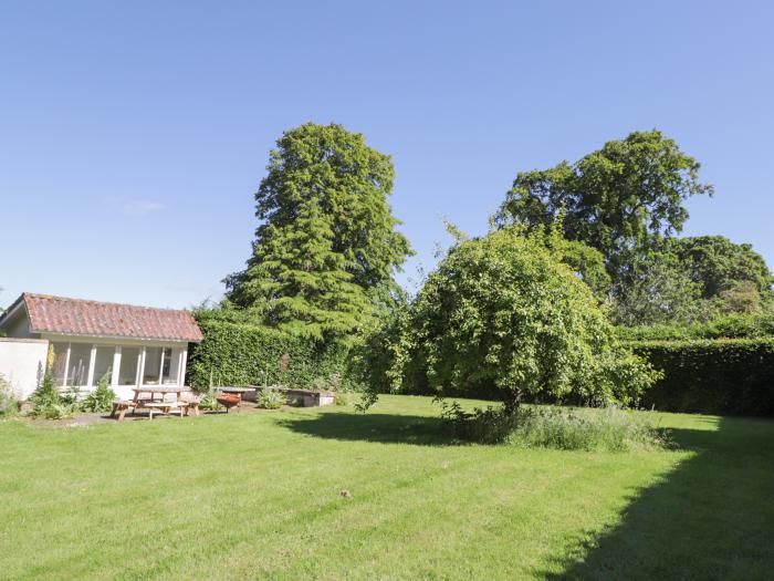 Garden Cottage, Lhanbryde