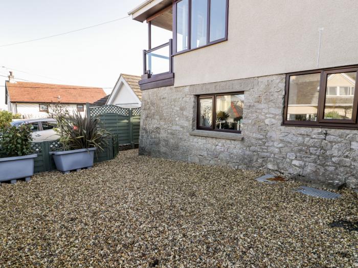 14 Bay View Road, Benllech