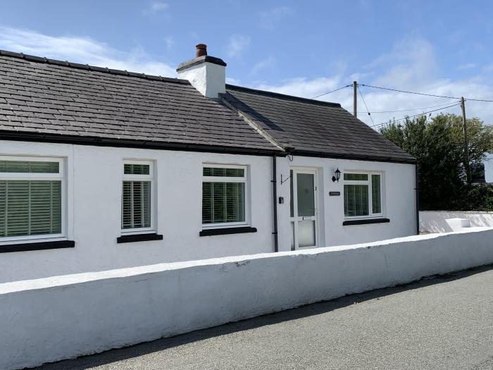 3 Tai Newydd, Rhosneigr, Isle Of Anglesey