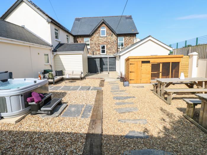 Teifi Villa in St Dogmaels, in Pembrokeshire. Enclosed garden, hot tub, off-road parking, two pets.