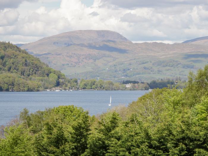 Nans Cottage, is in Spark Bridge, in Cumbria. In National Park. Two-bedroom cottage. Pets welcomed.