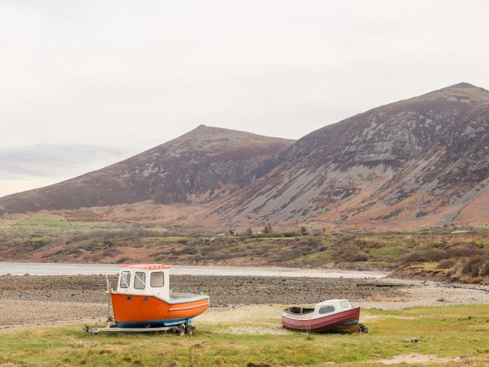 Cwm Ceiliog Annex, Trefor