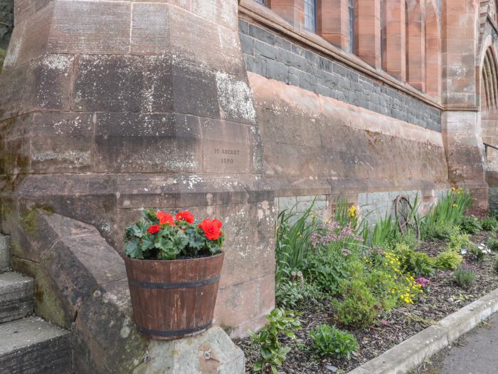 5 St. Mary's Church, Moffat, Dumfries and Galloway, converted church, first-floor apartment, parking