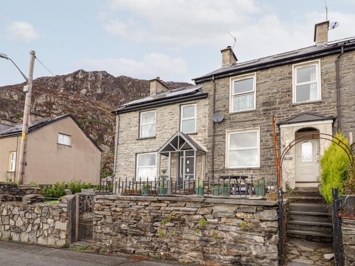 Montague House, Blaenau Ffestiniog