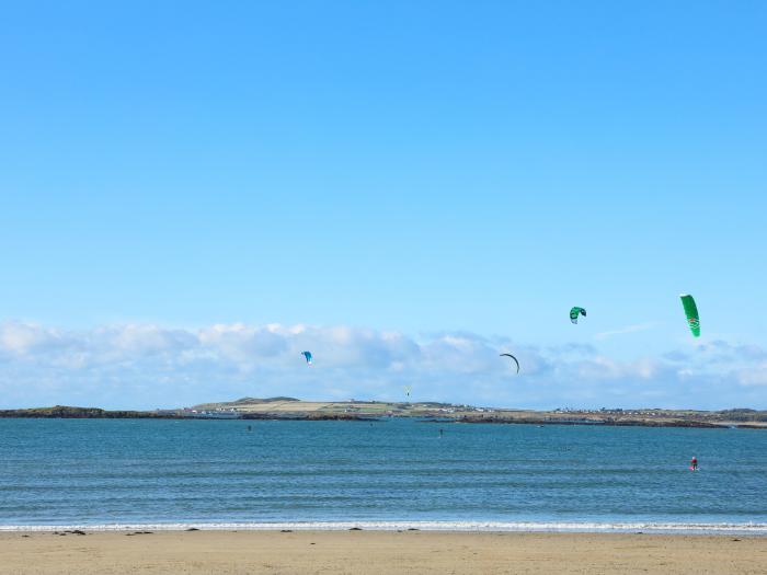 Yr Hen Laethdy, Rhosneigr