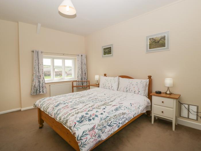 2 Court Farm, Bere Regis