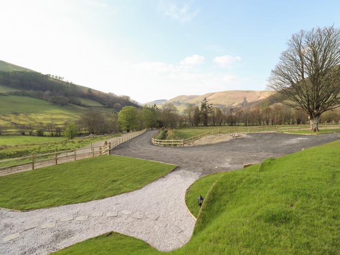 Nant y Garnedd, Dinas Mawddwy