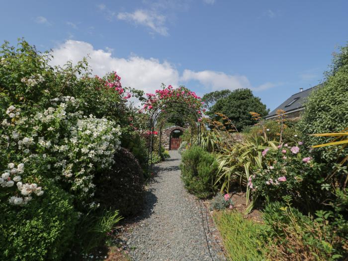 No 2 The Stables, Llannerch-Y-Medd