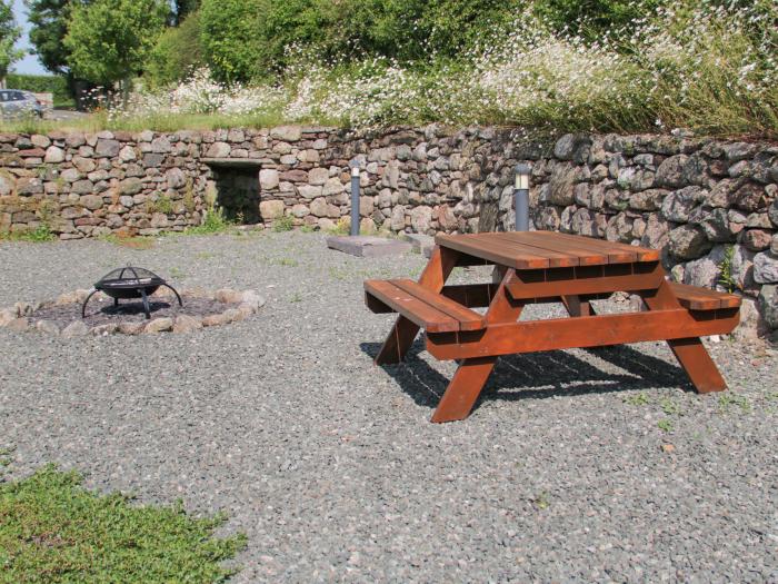 No 2 The Stables, Llannerch-Y-Medd