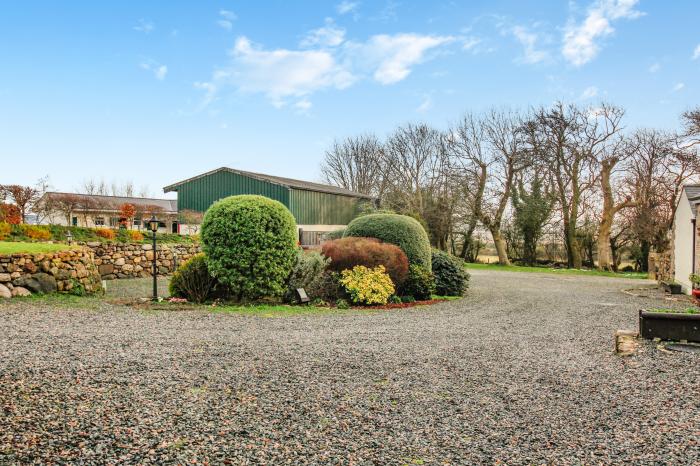 No 2 The Stables, Llannerch-Y-Medd